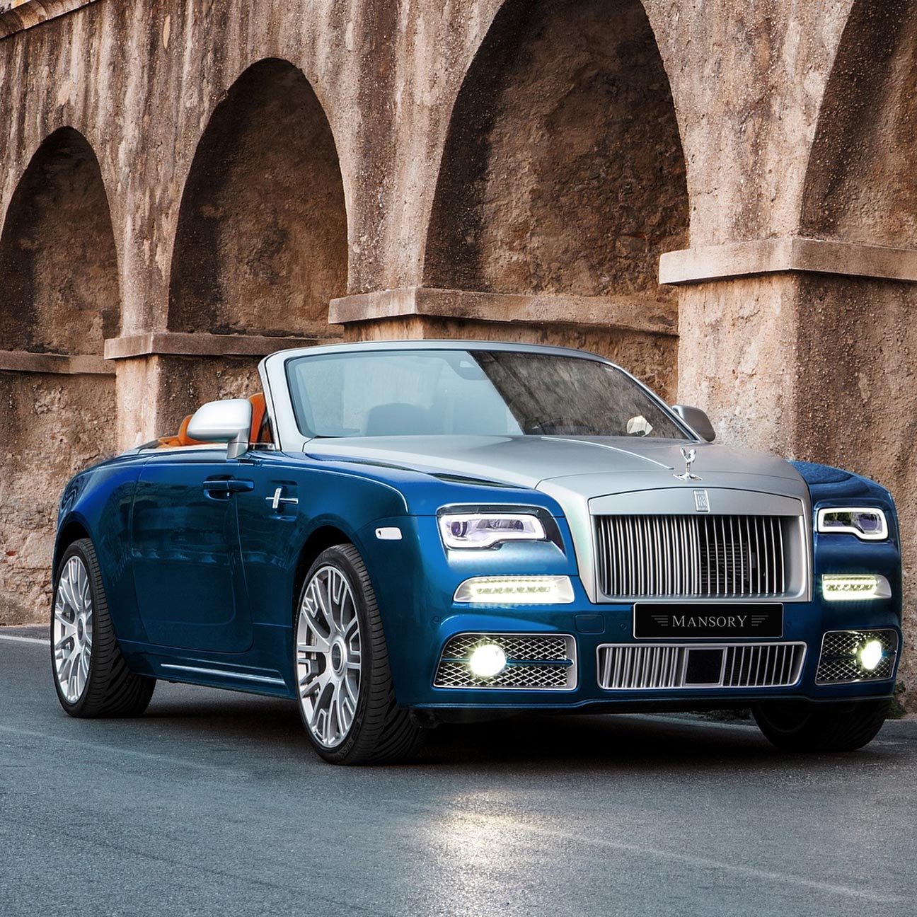 Luxury Car Rental